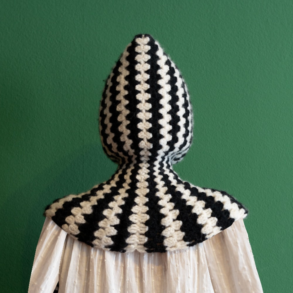 LUKREZIA medieval hood crochet pattern | PDF