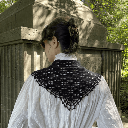 GERTRUD gothic wrap | spiderweb filet crochet 🕸️