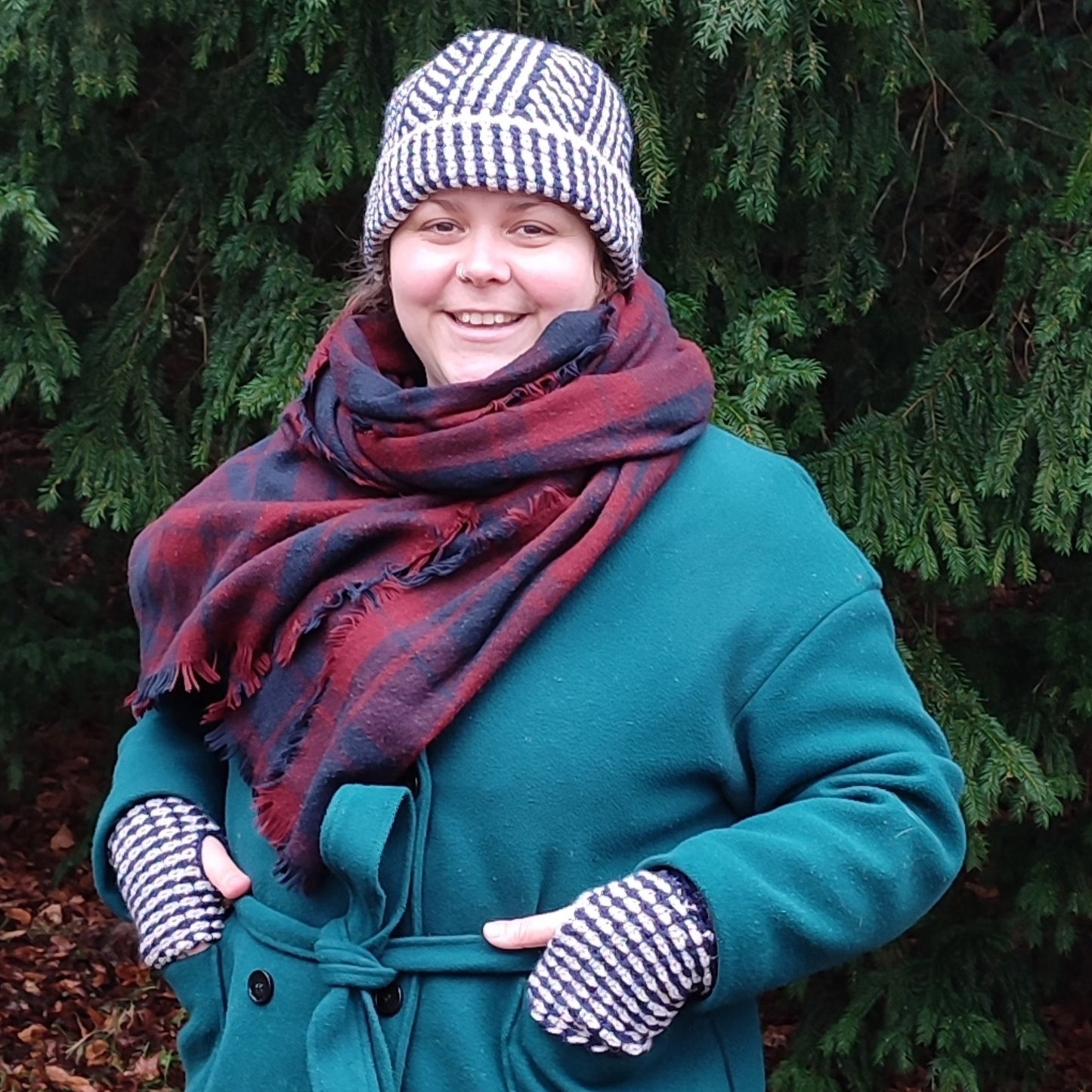 KREUZBERG beanie & fingerless mitts | crochet pattern | PDF