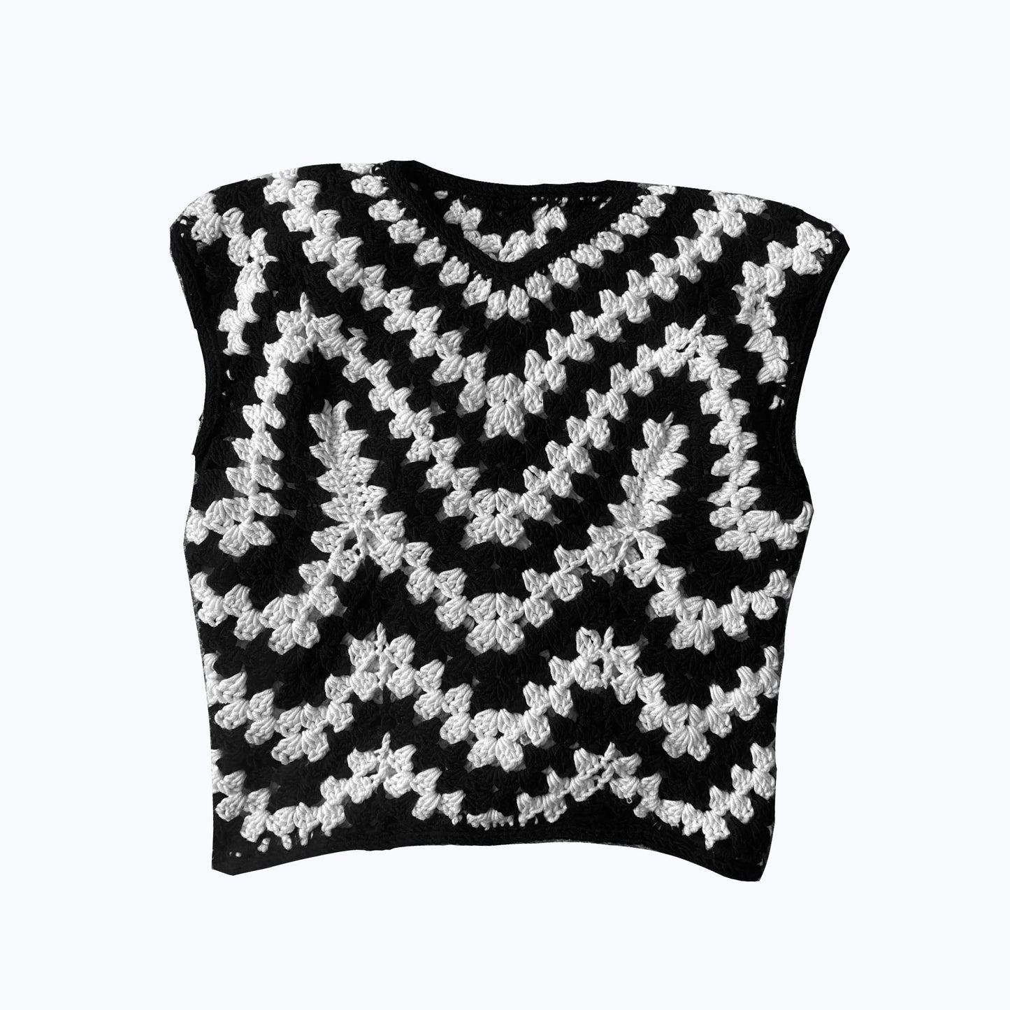 RAZZLE fitted vest | zigzag granny crochet pattern | PDF